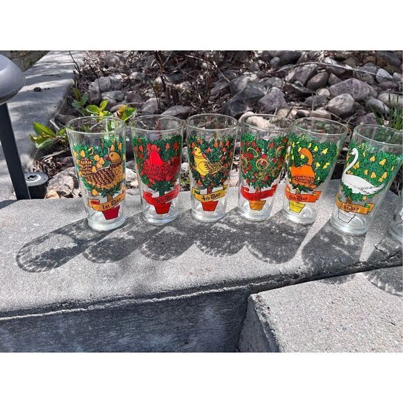 Pepsi The Twelve Days of Christmas-8 Glasses - Picture 2 of 9